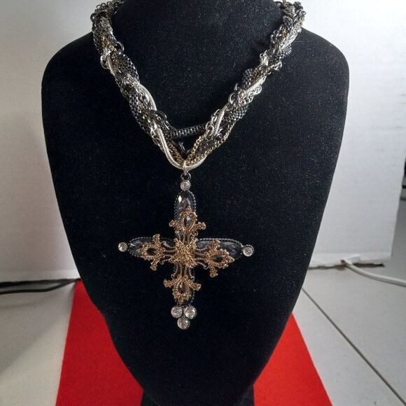 Erica Lyons Statement Multi-strand and Metals Large Black Cross Necklace - Picture 1 of 5